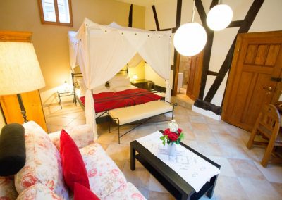 Himmelbett Schreibtisch Lich Beates Bed and Breakfast Pension Münzenberg